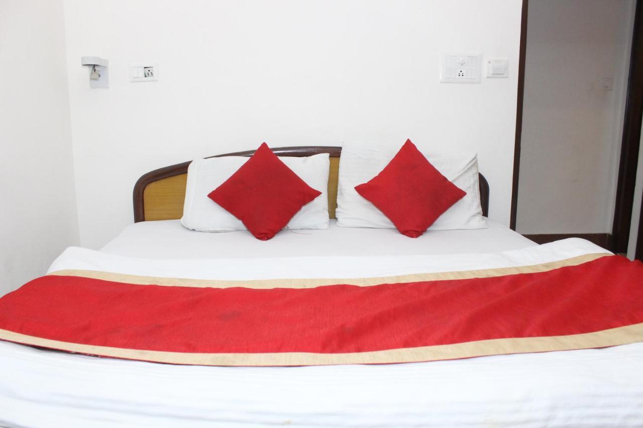 Hotel Dolls Inn Nainital Esterno foto