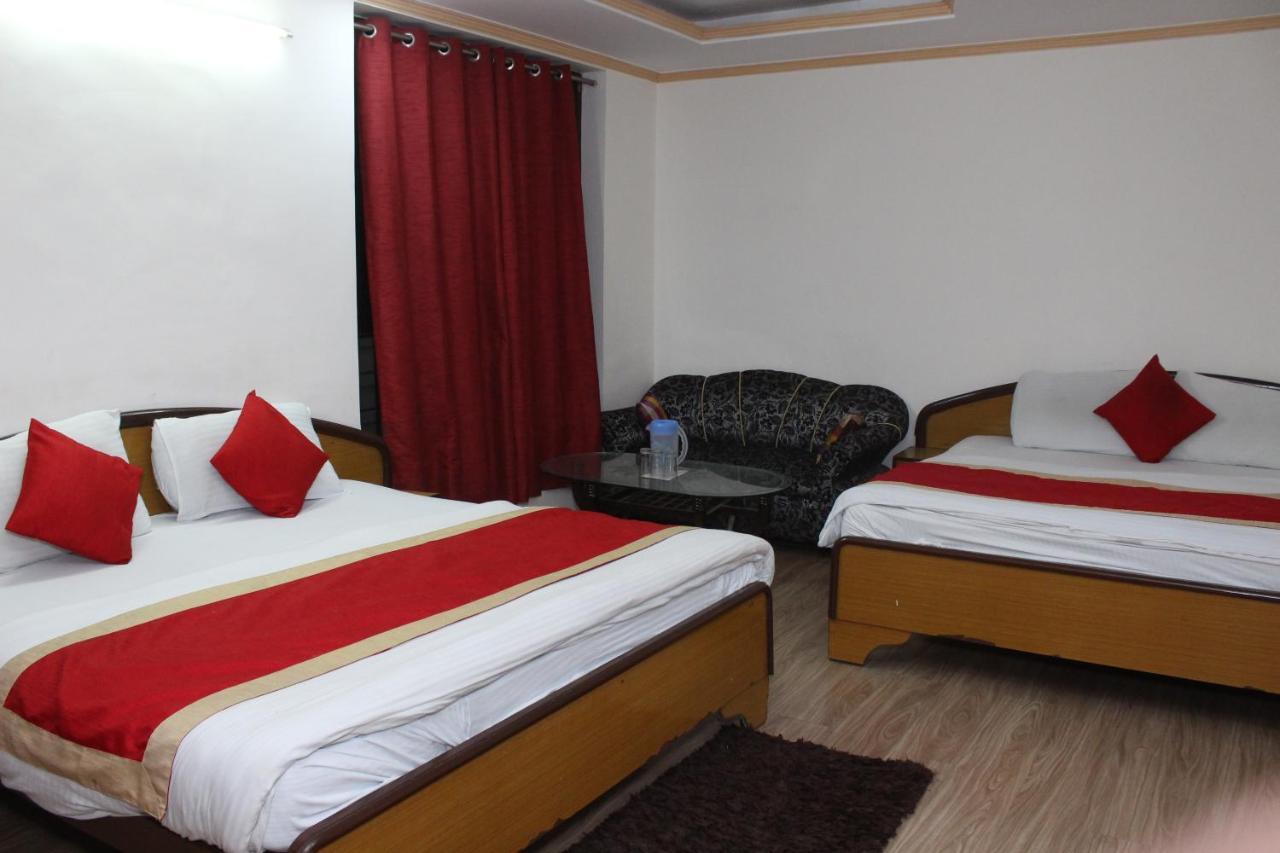 Hotel Dolls Inn Nainital Esterno foto
