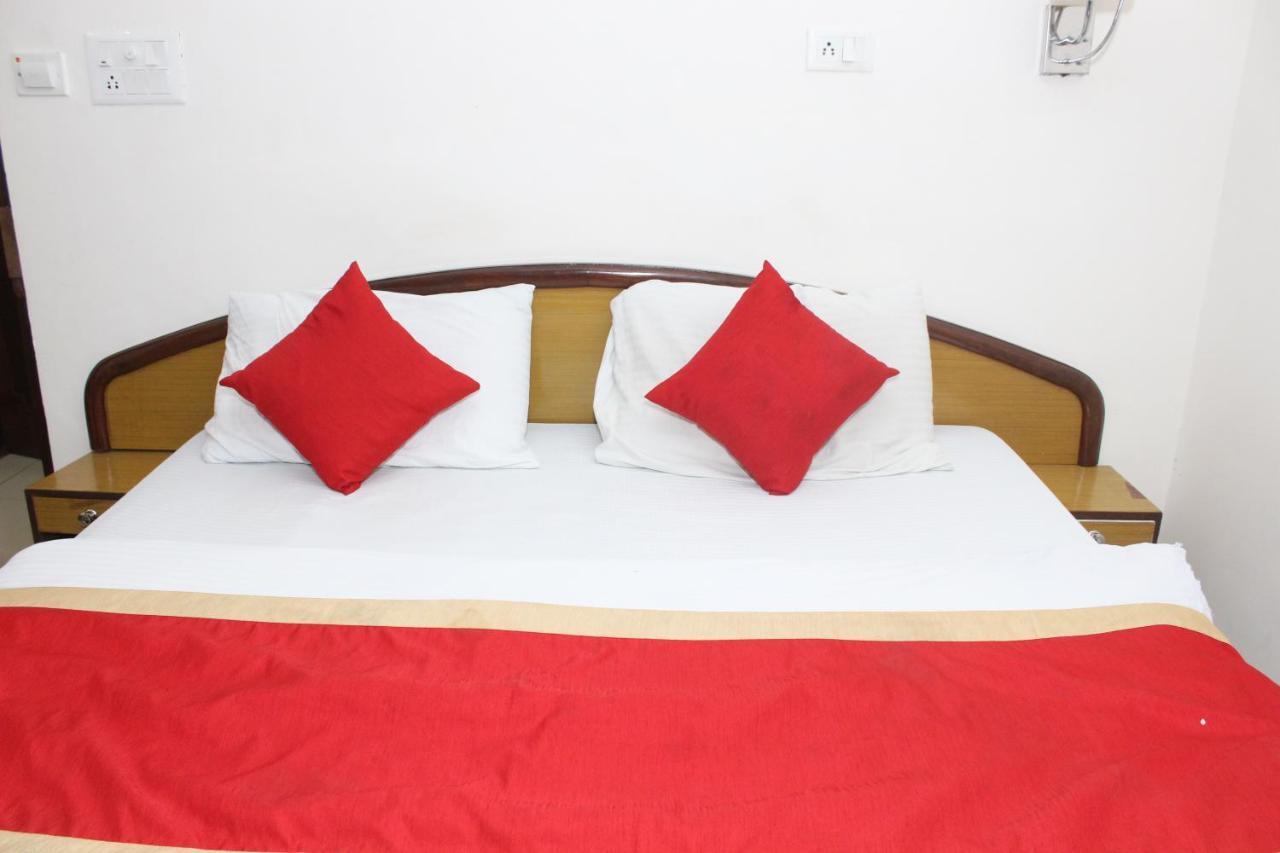 Hotel Dolls Inn Nainital Esterno foto