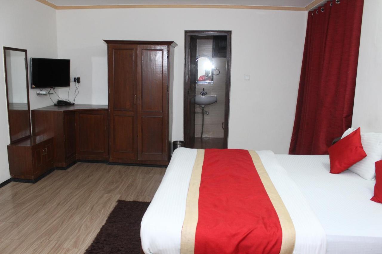 Hotel Dolls Inn Nainital Esterno foto
