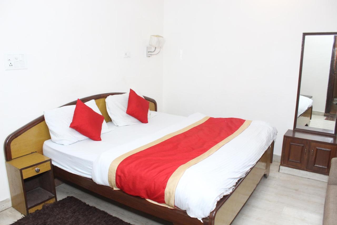 Hotel Dolls Inn Nainital Esterno foto