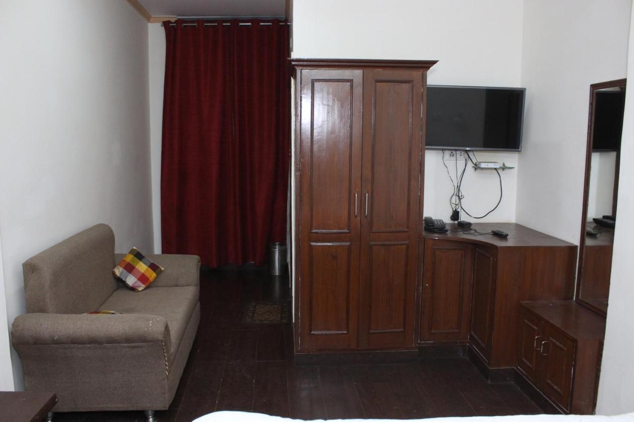 Hotel Dolls Inn Nainital Esterno foto