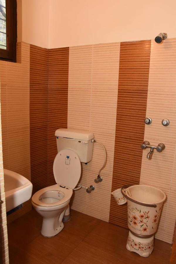 Hotel Dolls Inn Nainital Esterno foto